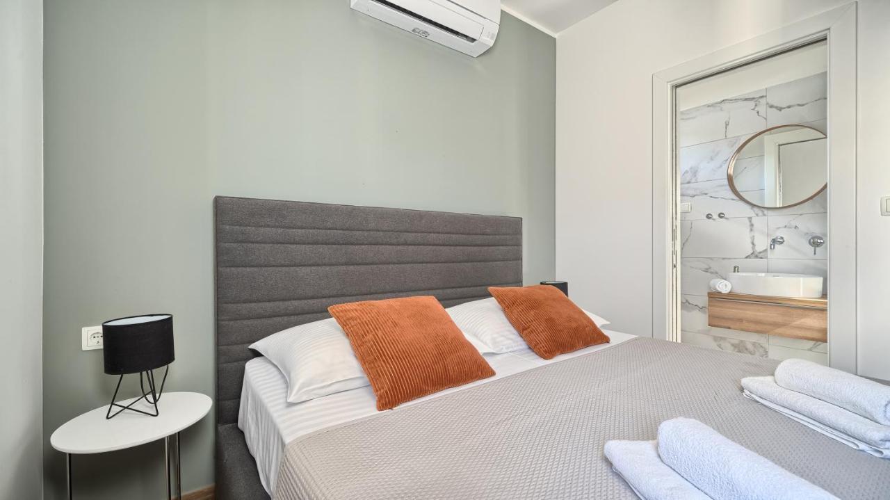 Apartment 4 Friends Apartment Sanja สลาทิเน ภายนอก รูปภาพ